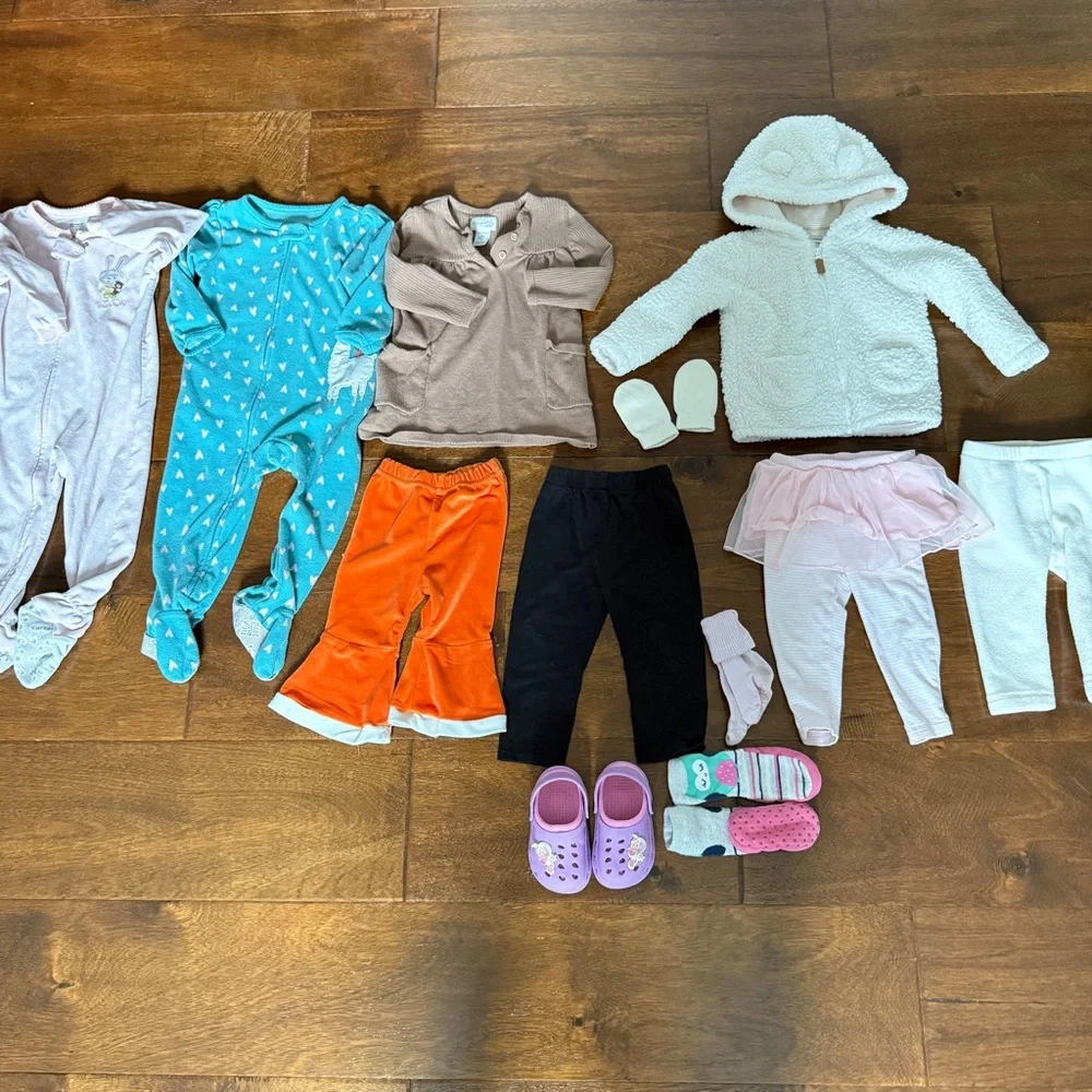 12 piece 18 month Baby Clothing Set with Hoodie and Pajamas